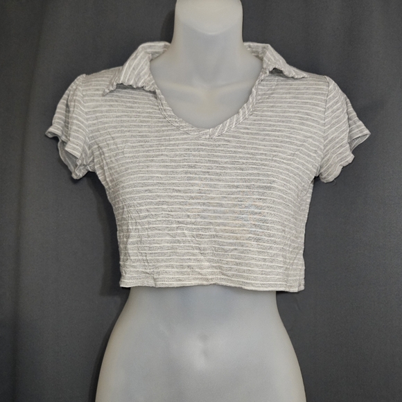 *FREE Crop Top - Picture 1 of 10